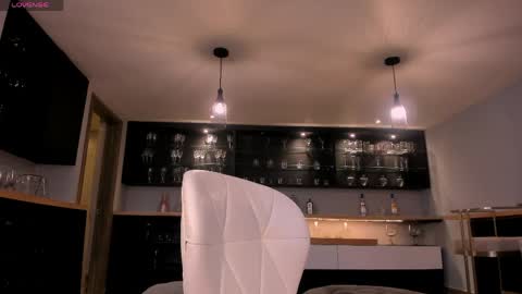 Naomi online show from 04/20/26, 01:36