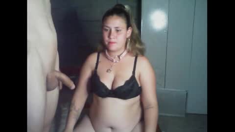 Snapshot of naomisimon chatting on 01/04/25, 06:09 bellas2012 online show from 01/04/25, 06:09