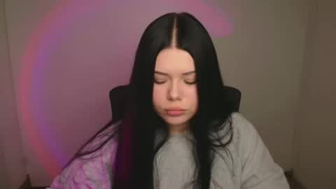 Naomi online show from 10/22/25, 05:45