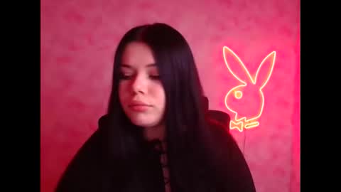 Naomi online show from 11/21/25, 06:56