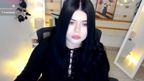 Naomi online show from 02/06/26, 08:34