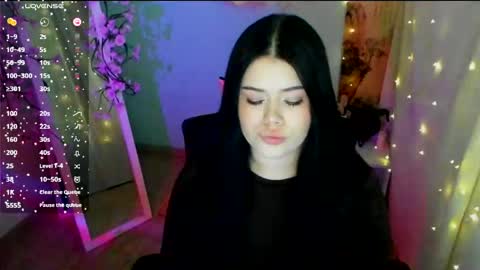 Snapshot of naomivibes chatting on 05/13/26, 06:11 Naomi online show from 05/13/26, 06:11