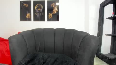 naomiwildburn online show from 02/22/25, 06:41