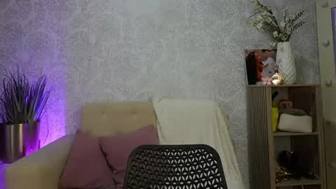 Snapshot of naomixjones1 chatting on 05/23/26, 10:47 Naomi online show from 05/23/26, 10:47