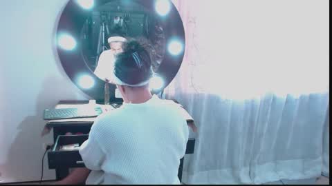 Naomy online show from 03/19/26, 11:47