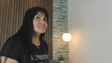 Naomy Smith online show from 12/28/24, 04:09