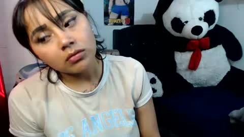 Snapshot of naomylux1 chatting on 06/18/26, 07:29 naomylux1 online show from 06/18/26, 07:29