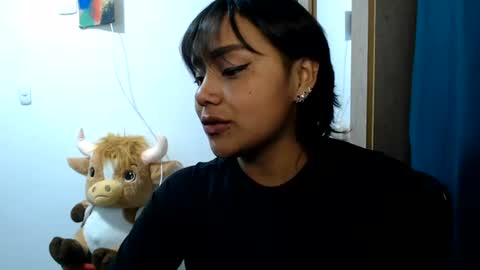 Snapshot of naomylux1 chatting on 07/14/26, 02:05 naomylux1 online show from 07/14/26, 02:05