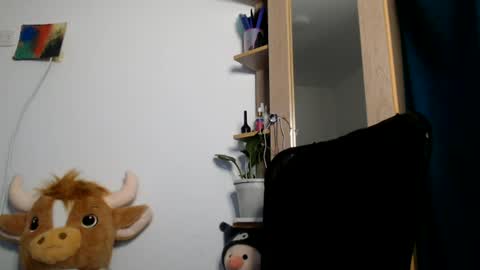 Snapshot of naomylux1 chatting on 07/17/26, 07:04 naomylux1 online show from 07/17/26, 07:04
