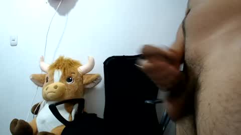 Snapshot of naomylux1 chatting on 07/22/26, 02:03 naomylux1 online show from 07/22/26, 02:03
