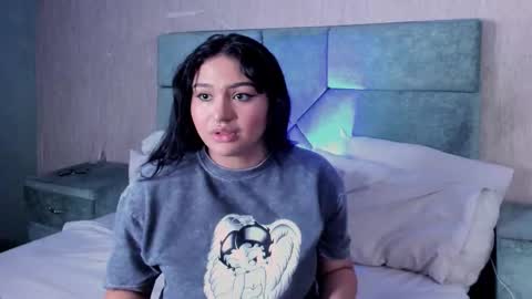 Naomy online show from 03/01/26, 08:44