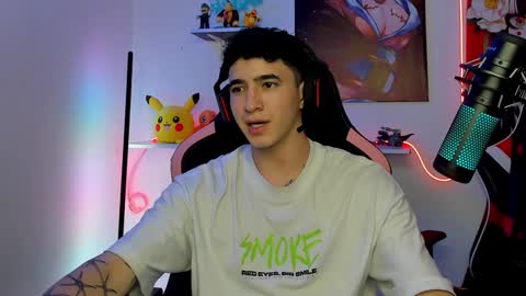 Snapshot of naranjo_seb chatting on 01/22/25, 05:16 sebastian online show from 01/22/25, 05:16