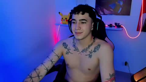 Snapshot of naranjo_seb chatting on 02/19/25, 12:35 sebastian online show from 02/19/25, 12:35