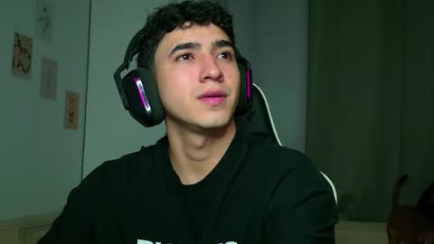 Snapshot of naranjo_seb chatting on 10/02/25, 05:36 sebastian online show from 10/02/25, 05:36