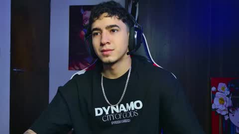 Snapshot of naranjo_seb chatting on 11/17/25, 10:15 sebastian online show from 11/17/25, 10:15