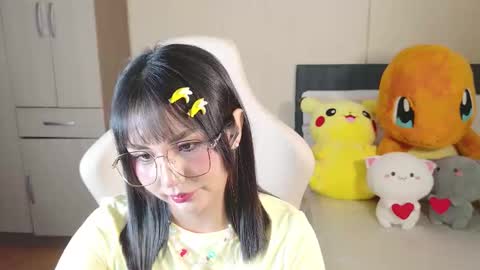 Naree online show from 12/21/25, 09:38