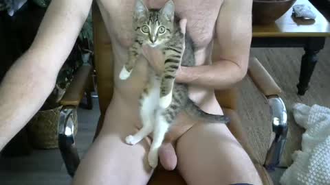 nareth338 online show from 11/12/25, 05:35