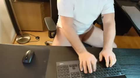 Snapshot of nase17 chatting on 01/10/25, 07:04 nase online show from 01/10/25, 07:04