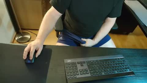 Snapshot of nase17 chatting on 01/27/25, 06:30 nase online show from 01/27/25, 06:30