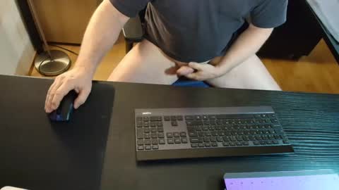 Snapshot of nase17 chatting on 02/10/25, 07:15 nase online show from 02/10/25, 07:15