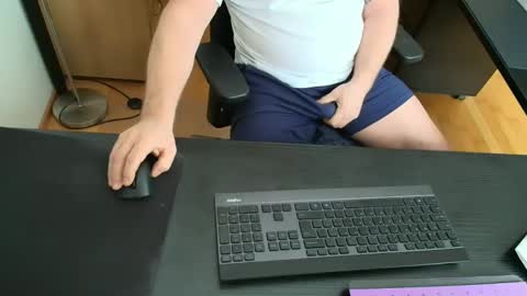 Snapshot of nase17 chatting on 02/26/25, 10:36 nase online show from 02/26/25, 10:36