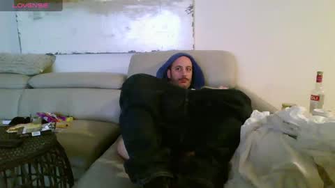 Snapshot of nassobout chatting on 01/05/25, 10:10 nassobout online show from 01/05/25, 10:10
