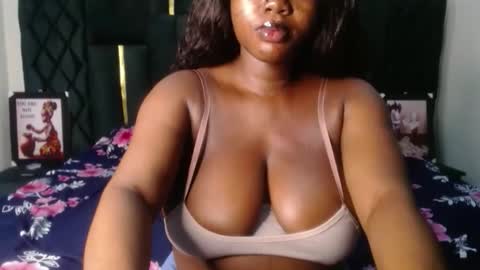 Amanda online show from 12/03/25, 10:19