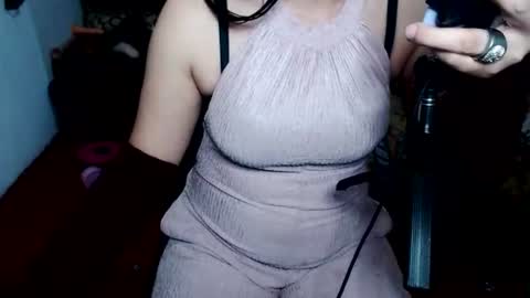 Snapshot of nasty_dirty111 chatting on 06/22/26, 11:13 Vivian online show from 06/22/26, 11:13