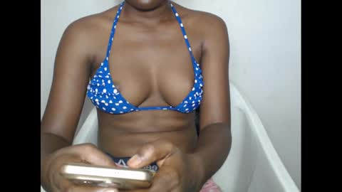 nasty_luna0 online show from 03/12/25, 07:46