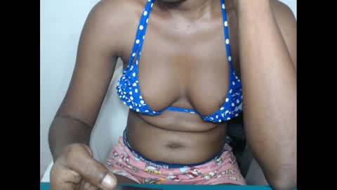 nasty_luna0 online show from 03/12/25, 10:48