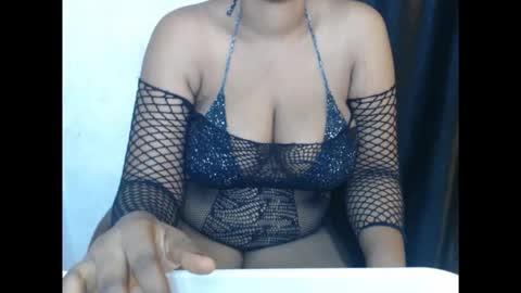 nasty_luna0 online show from 10/22/25, 05:19