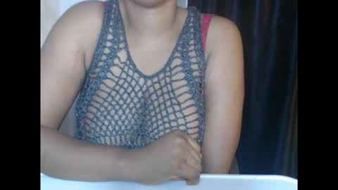 nasty_luna0 online show from 10/24/25, 06:10