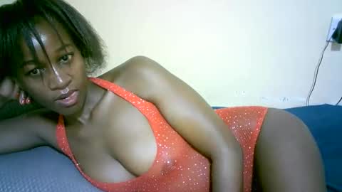 Snapshot of nastyafrika chatting on 10/02/25, 02:40 Marie online show from 10/02/25, 02:40