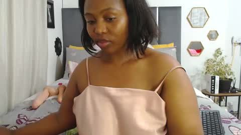 Snapshot of nastycronicax24 chatting on 12/16/24, 11:18 Olwemihla Brown online show from 12/16/24, 11:18