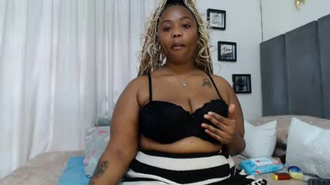 Snapshot of nastycronicax24 chatting on 07/29/26, 11:08 Olwemihla Brown online show from 07/29/26, 11:08