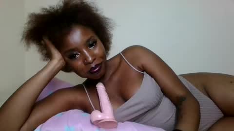 Snapshot of nastyivy1 chatting on 06/14/26, 07:27 nastyivy1 online show from 06/14/26, 07:27