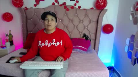 nat_evans8 online show from 02/22/26, 04:02