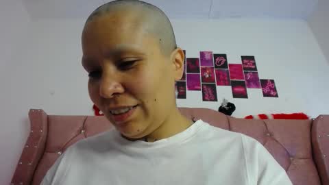 nat_evans8 online show from 03/11/26, 03:23