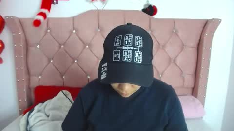 nat_evans8 online show from 03/22/26, 03:10