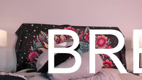 Snapshot of nataasha1 chatting on 12/18/24, 01:23 Natttttttttttttttt online show from 12/18/24, 01:23