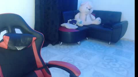 Nata Ramirez online show from 03/08/25, 08:11