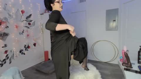 Natasha Luxxx online show from 12/23/24, 02:50