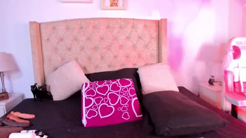 Natalia online show from 10/08/25, 03:26