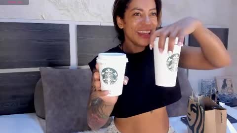 Snapshot of natalia_cruzz chatting on 06/27/26, 01:17 Nata online show from 06/27/26, 01:17
