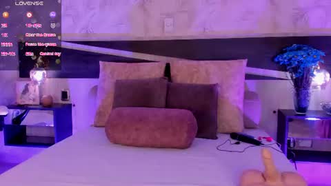Snapshot of natalia_cruzz chatting on 07/18/26, 12:53 Nata online show from 07/18/26, 12:53