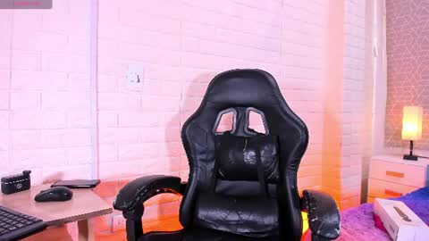 Snapshot of natalia_kiss01 chatting on 08/01/26, 05:34 Natalia Kiss online show from 08/01/26, 05:34
