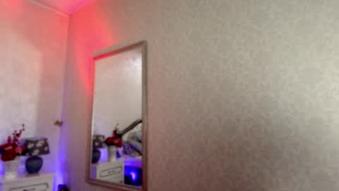 Snapshot of natalia_peach chatting on 02/11/25, 08:48 Wild influence online show from 02/11/25, 08:48
