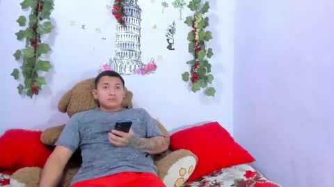 nataliaandjulliam online show from 03/24/26, 03:11