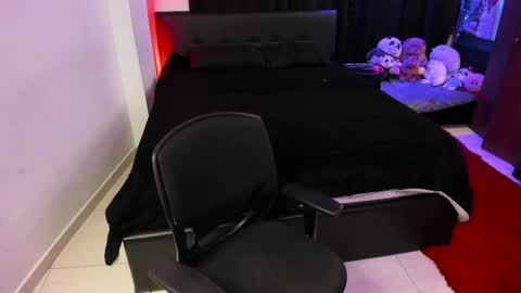 Natalia online show from 05/01/26, 12:04