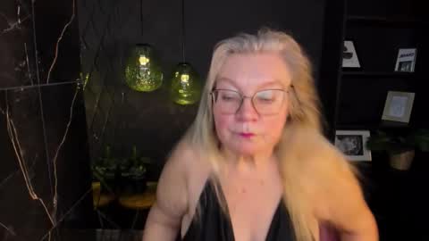 NataliCloud online show from 11/30/25, 01:04